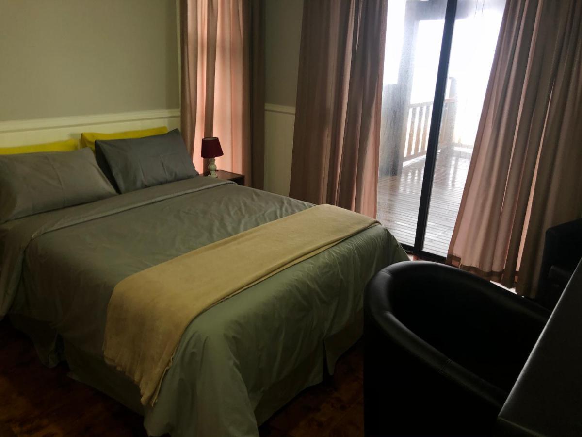Paraiso Do Ouro Beach Front Resort Budget Accommodation ポンタ・ド・オウロ エクステリア 写真